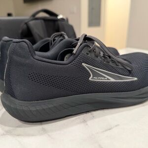 Altra Charcoal Athletic Sneakers Escalante 4 10.5M